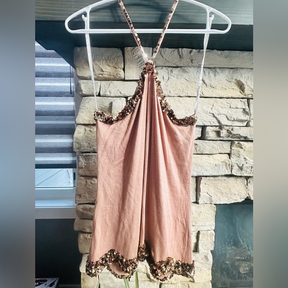 Sass & Bide vintage runway top with sequins.Beautiful piece for your collection - Picture 2 of 7